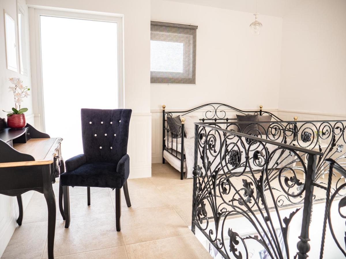 Elegant Hvar Town Villa With Pool Buitenkant foto